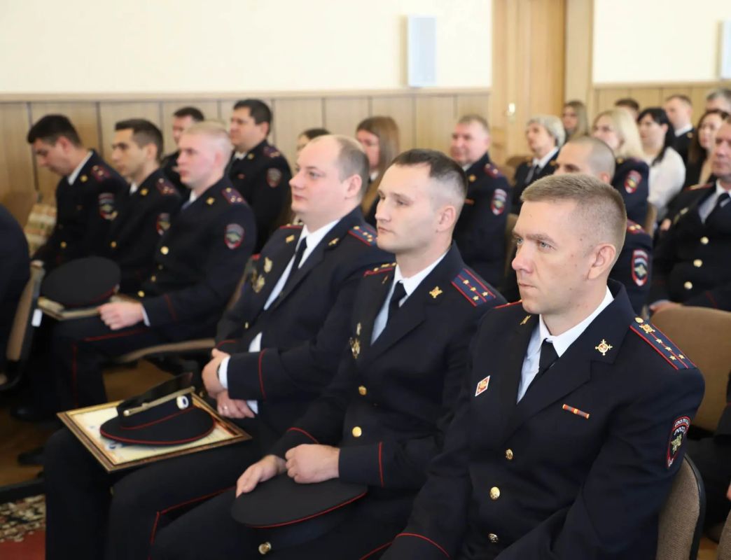 В Рязани состоялось торжественное мероприятие, посвящённое 108й годовщине со дня образования кадровой службы МВД России В Рязани состоялось торжественное мероприятие, посвящённое 108й годовщине со дня образования кадровой службы МВД России