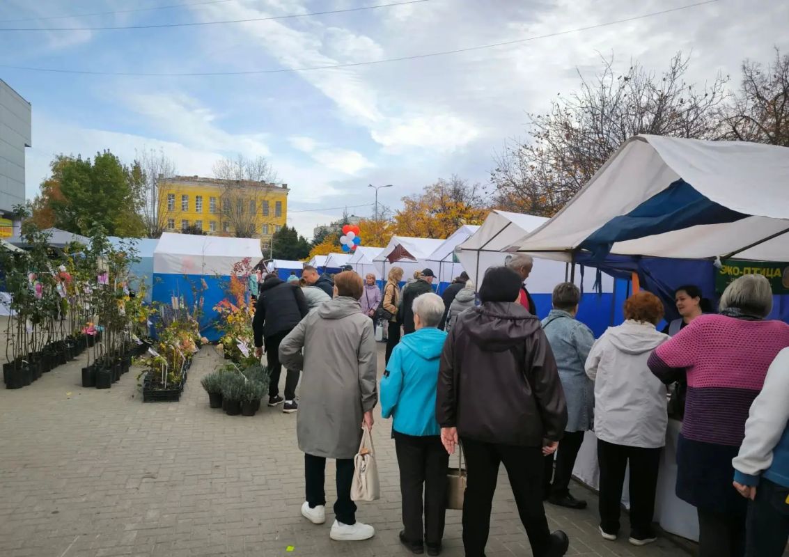 Сегодня начала работу еженедельная ярмарка выходного дня в Рязани