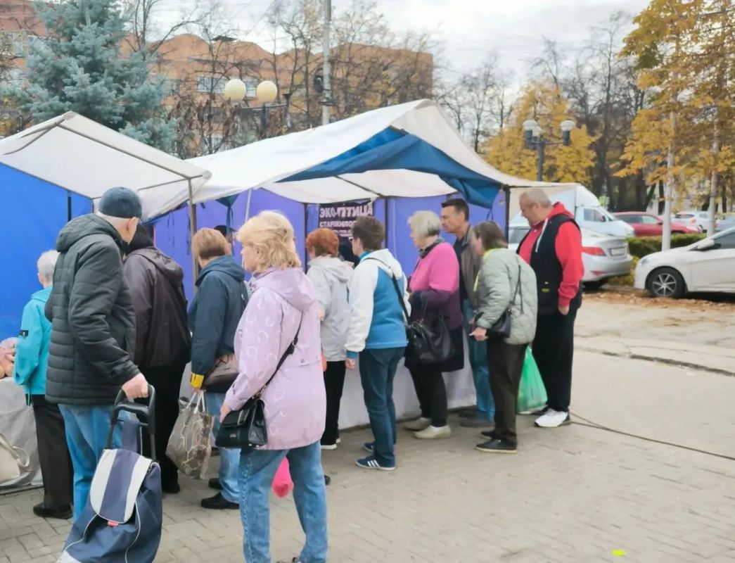 Сегодня начала работу еженедельная ярмарка выходного дня в Рязани Сегодня начала работу еженедельная ярмарка выходного дня в Рязани